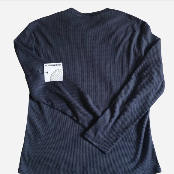 NEW Black Long Sleeve Graphic Shirt Size M - Picture 3 of 3